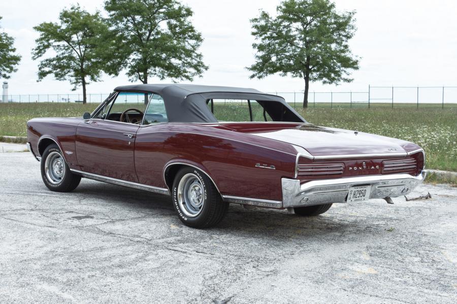  Pontiac Tempest GTO Convertible 1966 года  (фото 16 из 83)
